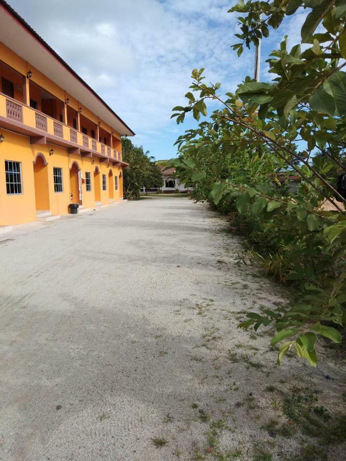 Inapan Aishah Motel Langkawi Exterior foto